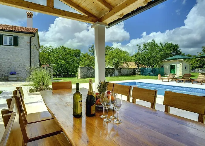 In Rojnici With Private Pool Barban