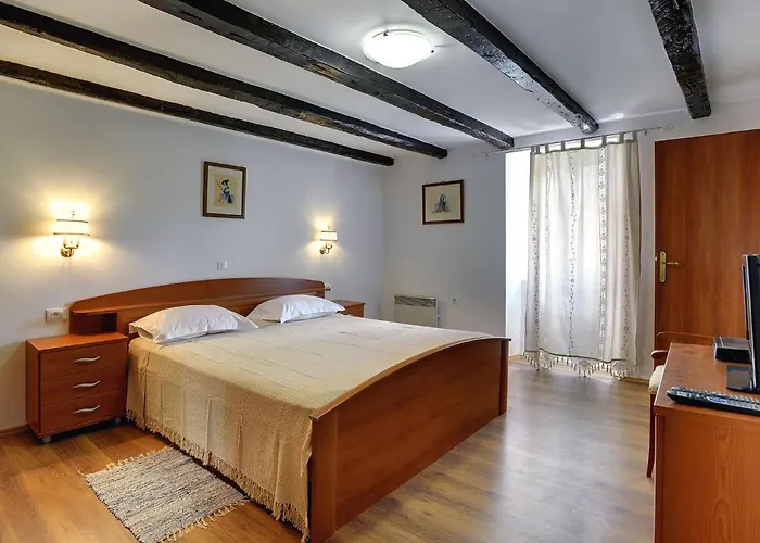 In Rojnici With Private Pool *