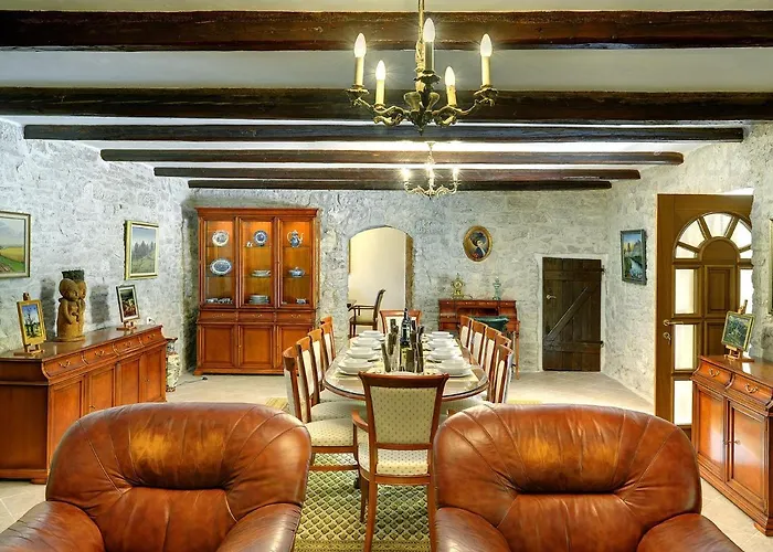 Σπίτι διακοπών In Rojnici With Private Pool